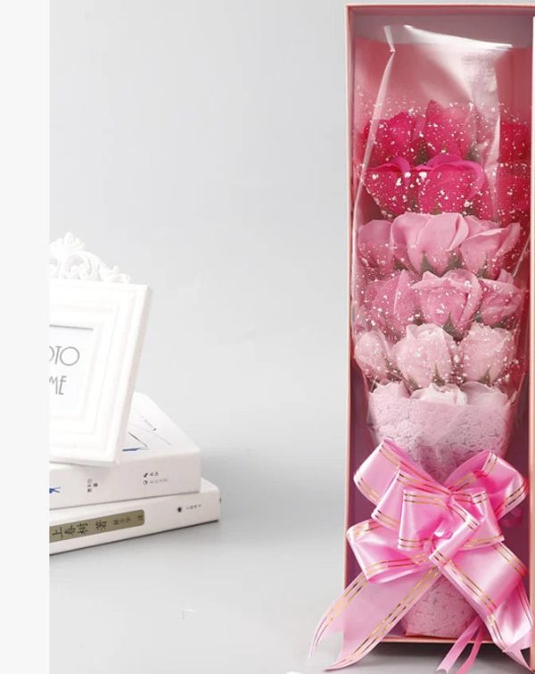 18PCS Soap Flower Bouquet Gift Box for Valentine’s Day