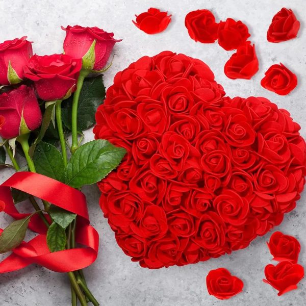 25cm Heart-Shaped Artificial Rose Bouquet for Valentine's Day, Wedding, and Home Decoration 25cm Heart-Shaped Artificial Rose Bouquet for Valentine's Day, Wedding, and Home Decoration