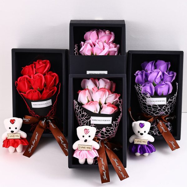 7-Head Rose Bouquet with Little Bear Gift Box Handmade Artificial Flowers for Valentine's Day and Special Occasions 7-Head Rose Bouquet with Little Bear Gift Box Handmade Artificial Flowers for Valentine's Day and Special Occasions