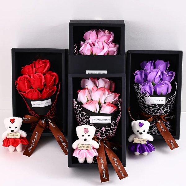 7-Head Rose Bouquet with Little Bear Gift Box Handmade Artificial Flowers for Valentine's Day and Special Occasions 7-Head Rose Bouquet with Little Bear Gift Box Handmade Artificial Flowers for Valentine's Day and Special Occasions
