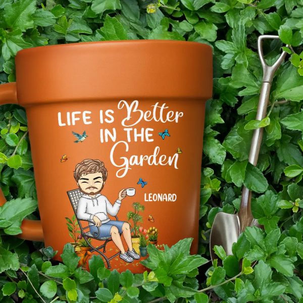 A Girl Who Loves Gardening - Personalized Plant Pot Ceramic Mug A Girl Who Loves Gardening - Personalized Plant Pot Ceramic Mug