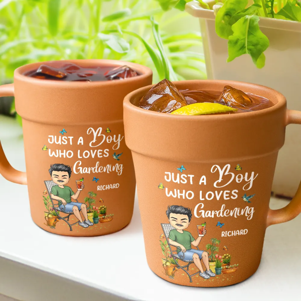 A Girl Who Loves Gardening - Personalized Plant Pot Ceramic Mug A Girl Who Loves Gardening - Personalized Plant Pot Ceramic Mug