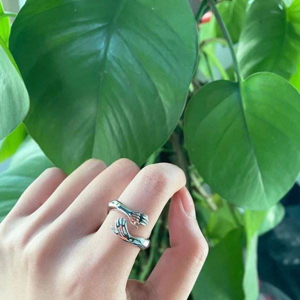Adjustable Hug Hands Couple Ring in Silver Tone Adjustable Hug Hands Couple Ring in Silver Tone