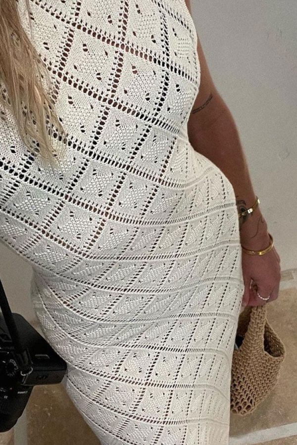 Chic Round Neck Sleeveless Crochet Knit Beach Vacatin Maxi Dress - Beige Chic Round Neck Sleeveless Crochet Knit Beach Vacatin Maxi Dress - Beige