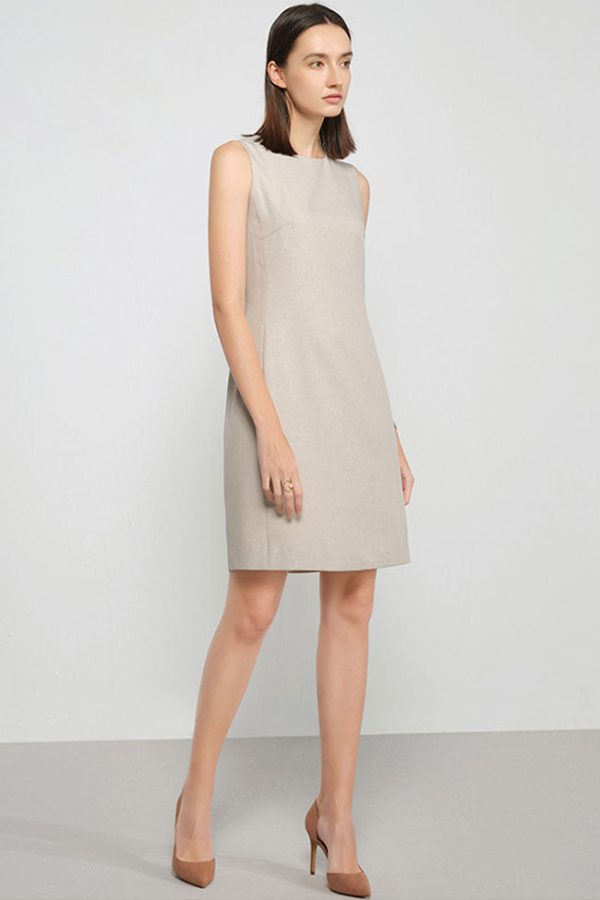 Chic Round Neck Solid Color Fitted Sleeveless Mini Dress - Khaki Chic Round Neck Solid Color Fitted Sleeveless Mini Dress - Khaki