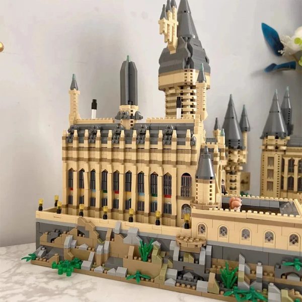 City Creative Medieval Magic School Castle Famous Architecture Palace Model Building Blocks
