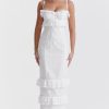Classy Ruffle Sweetheart Broderie Anglaise Fitted Layered Maxi Sundress - White Classy Ruffle Sweetheart Broderie Anglaise Fitted Layered Maxi Sundress - White