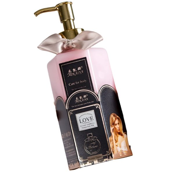 Coco Fragrance Body Lotion Long-Lasting Moisturizing & Replenishing For All Skin Types Coco Fragrance Body Lotion Long-Lasting Moisturizing & Replenishing For All Skin Types