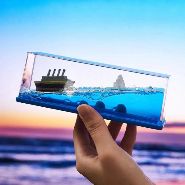 Cruise Ship Decoration Toy Fluid Drift Bottle Titanic Creative Ship Cruise Ship Decoration Toy Fluid Drift Bottle Titanic Creative Ship