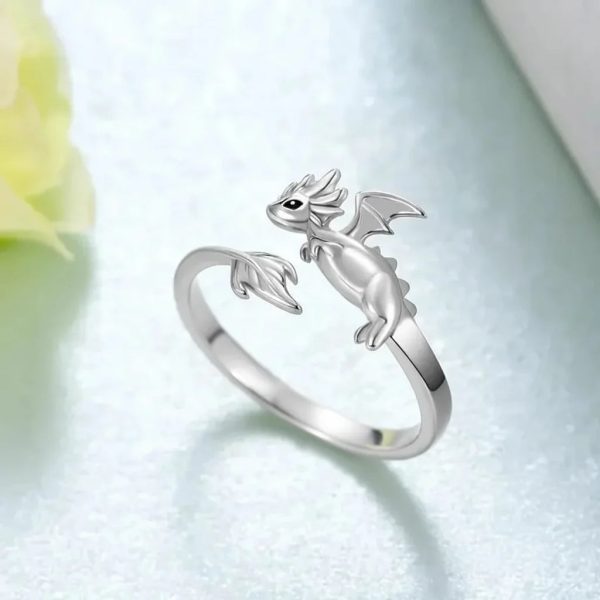 Delicate Adjustable 925 Sterling Silver Ring with Cubic Zirconia Delicate Adjustable 925 Sterling Silver Ring with Cubic Zirconia