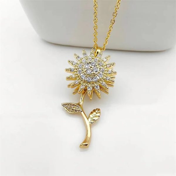 Double Layer Rotating Sunflower Stainless Steel Necklace Double Layer Rotating Sunflower Stainless Steel Necklace