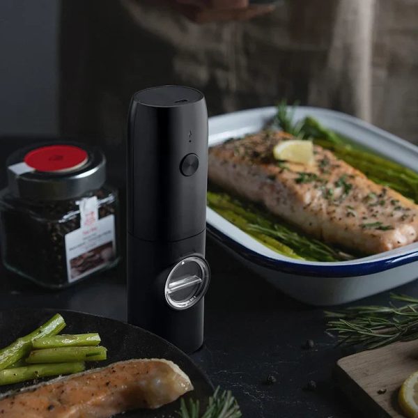 Electric Automatic Salt And Pepper Grinder Electric Automatic Salt And Pepper Grinder