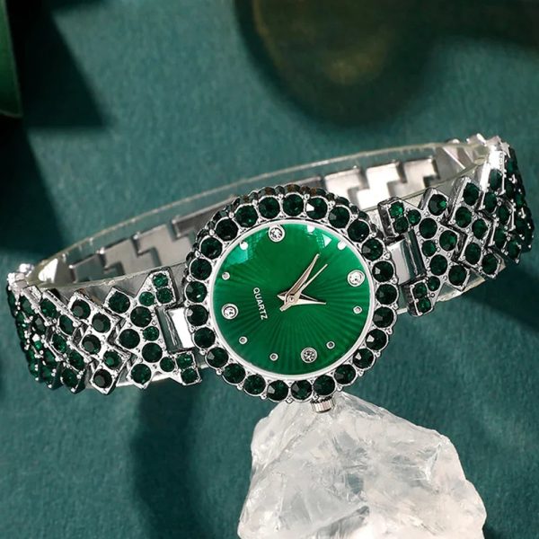 Elegant Heart Rhinestone Watch and Jewelry Set Elegant Heart Rhinestone Watch and Jewelry Set