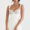 Feminine Lace Trim Sweetheart Tie Front Satin Mini Sundress - White Feminine Lace Trim Sweetheart Tie Front Satin Mini Sundress - White