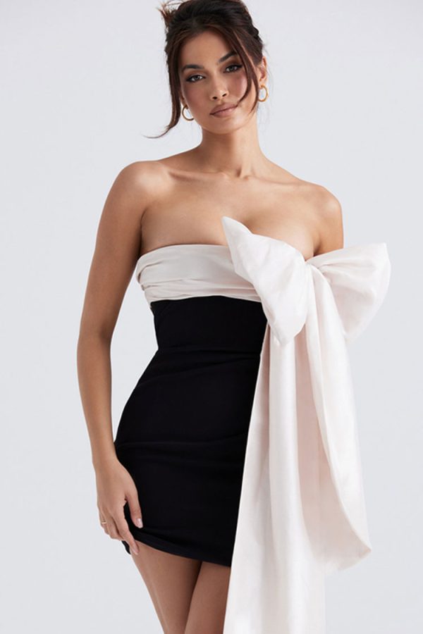 Glamorous Oversized Bow Trim Two Tone Satin Pleated Strapless Mini Dress - Black Glamorous Oversized Bow Trim Two Tone Satin Pleated Strapless Mini Dress - Black