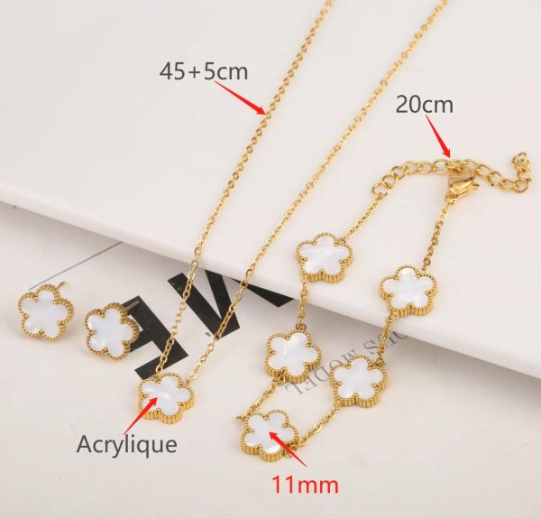 Gold Plated Five Leaf Flower Adjustable Bracelet Gold Plated Five Leaf Flower Adjustable Bracelet