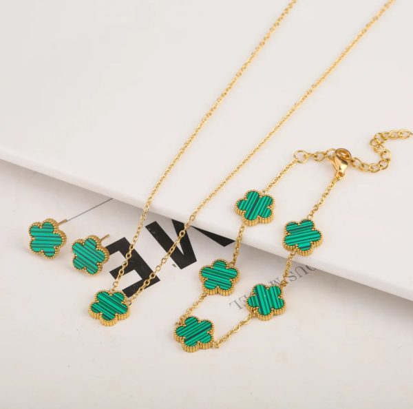 Gold Plated Five Leaf Flower Adjustable Bracelet Gold Plated Five Leaf Flower Adjustable Bracelet