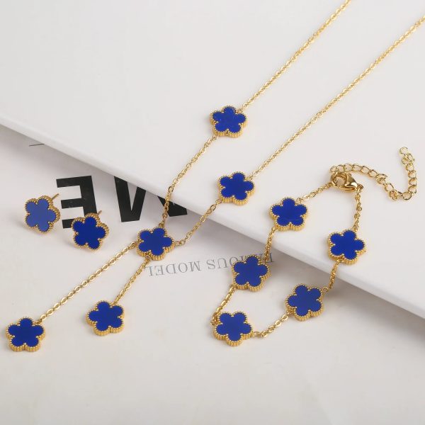 Gold Plated Five Leaf Flower Adjustable Bracelet Gold Plated Five Leaf Flower Adjustable Bracelet