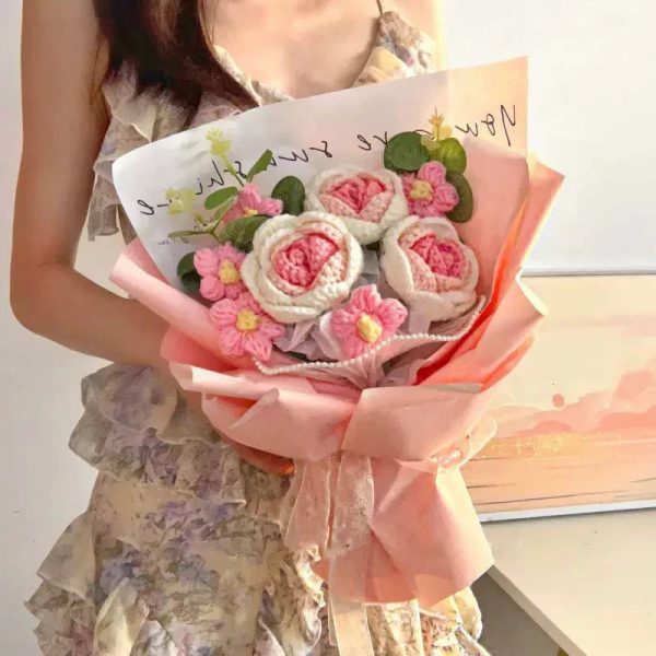 Hand-Woven Rose Flower Bouquet Artificial Flowers for Birthday and Valentine's Day