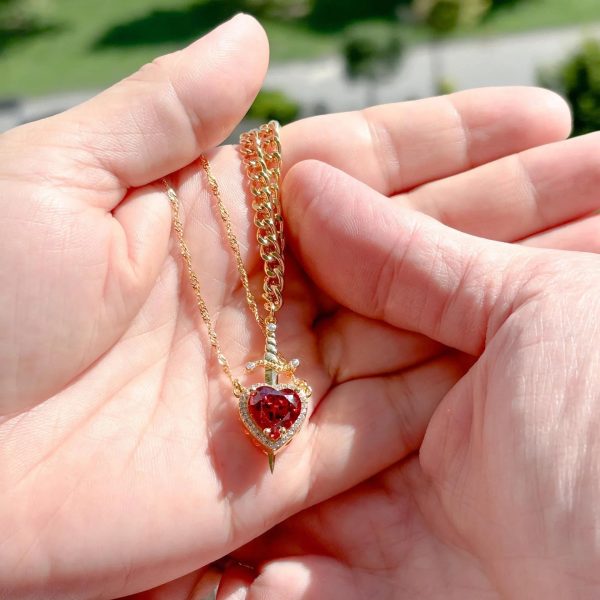 Heart and Sword Zircon Pendant Necklace Set Heart and Sword Zircon Pendant Necklace Set