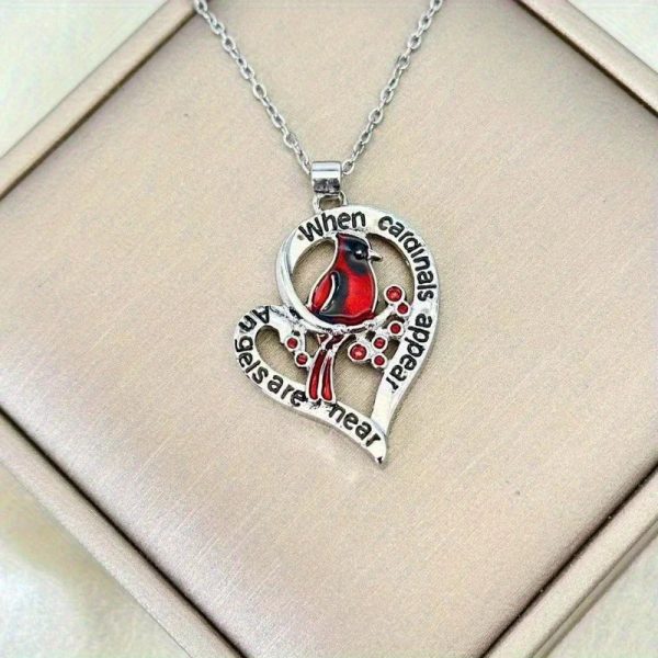 Heart Shaped Cardinal Pendant Necklace Heart Shaped Cardinal Pendant Necklace