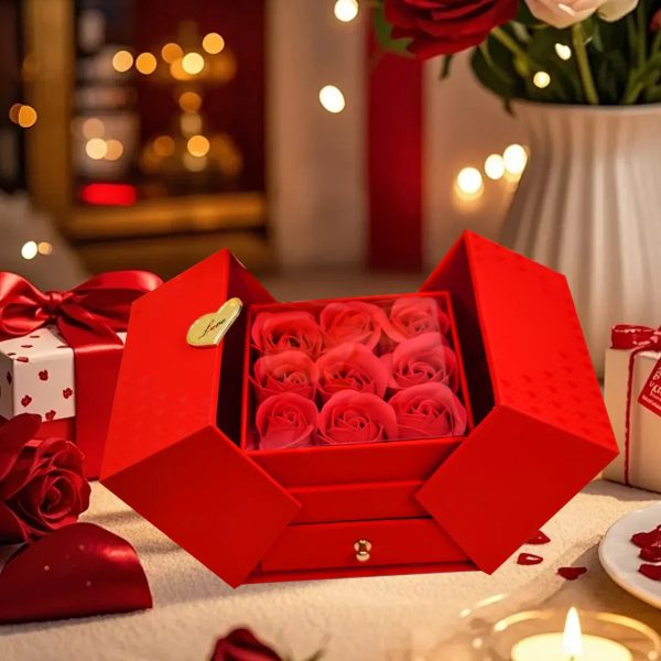 Heart-Shaped Pendant Necklace with Red Rose Gift Box Heart-Shaped Pendant Necklace with Red Rose Gift Box