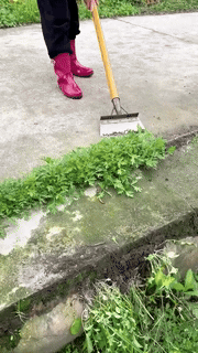 Heavy Duty Outdoor Garden Shovel For Quick Weeding And Cleaning Heavy Duty Outdoor Garden Shovel For Quick Weeding And Cleaning