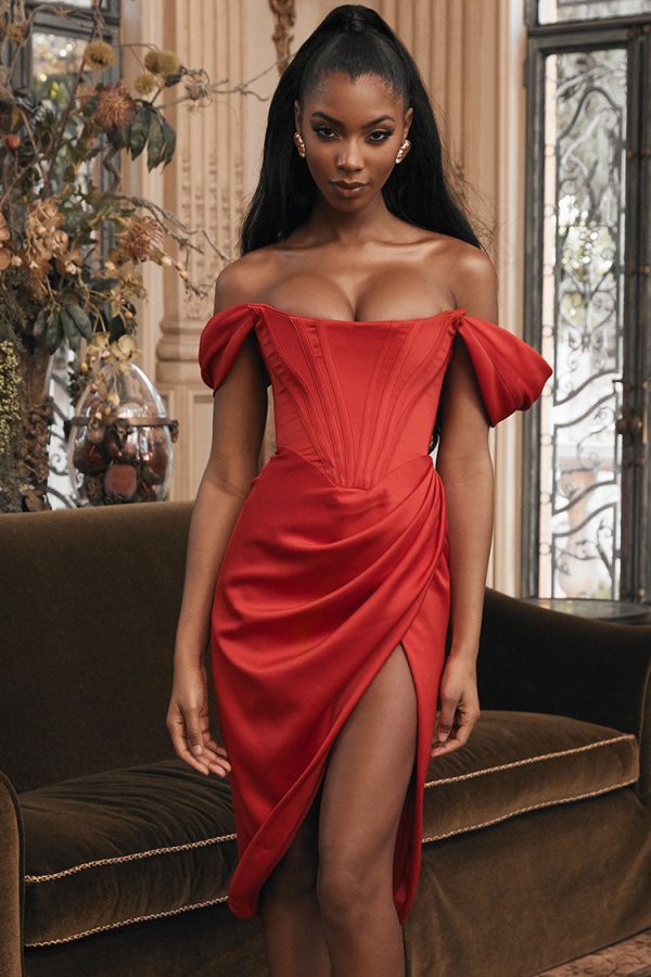 High Split Ruched Off Shoulder Satin Midi Corset Dress - Red High Split Ruched Off Shoulder Satin Midi Corset Dress - Red
