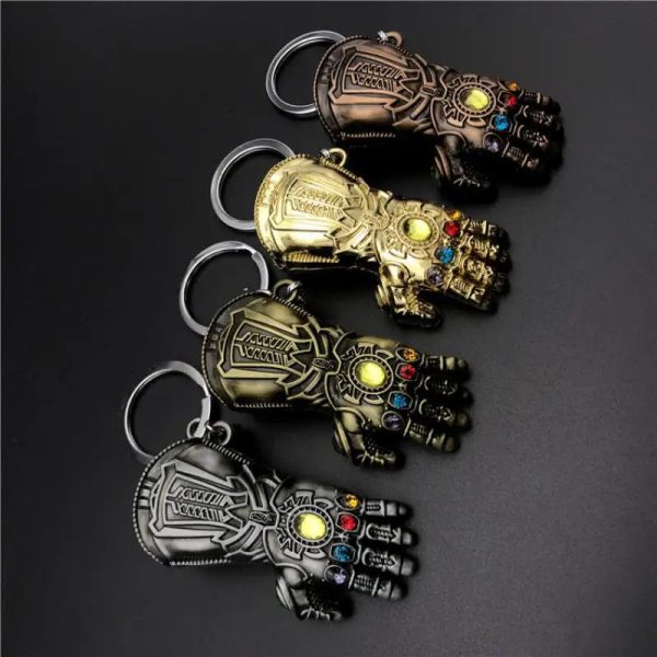 Legends The Avengers Peripherals Thanos Infinity Gauntlet Alloy Car Keychain