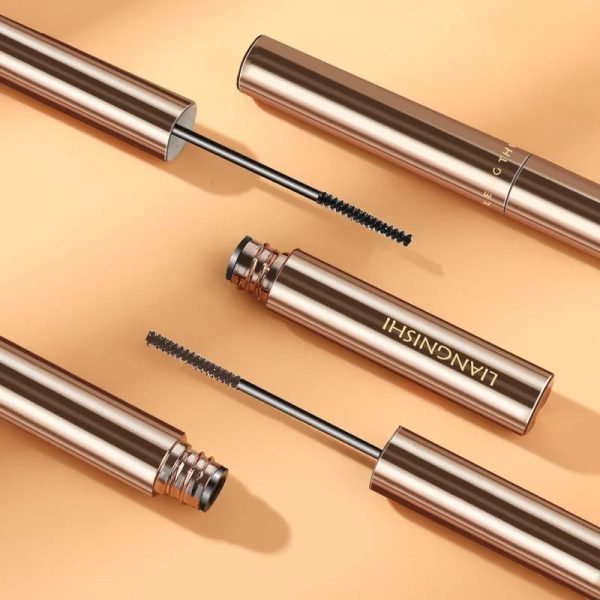 Long-Lasting Brown Curling Mascara Long-Lasting Brown Curling Mascara