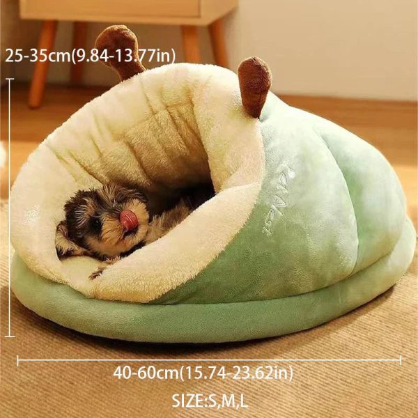 MADDEN Slipper-Shaped Dog Bed MADDEN Slipper-Shaped Dog Bed