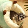 MADDEN Slipper-Shaped Dog Bed MADDEN Slipper-Shaped Dog Bed
