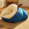 MADDEN Slipper-Shaped Dog Bed MADDEN Slipper-Shaped Dog Bed