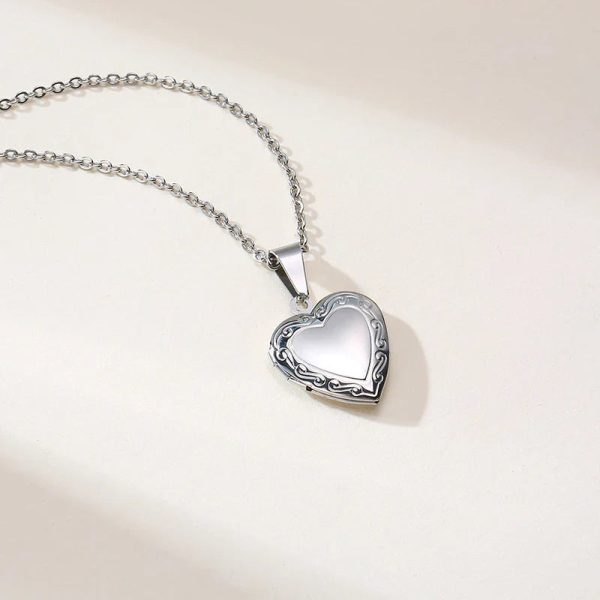 Personalized Heart Locket Necklace with Custom Photo and Name Personalized Heart Locket Necklace with Custom Photo and Name