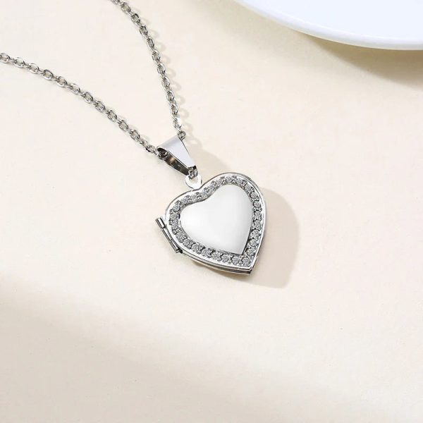Personalized Heart Locket Necklace with Custom Photo and Name Personalized Heart Locket Necklace with Custom Photo and Name
