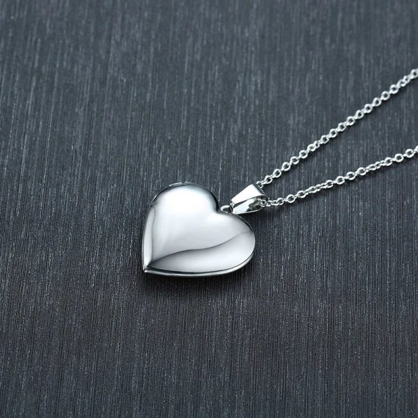 Personalized Heart Locket Necklace with Custom Photo and Name Personalized Heart Locket Necklace with Custom Photo and Name