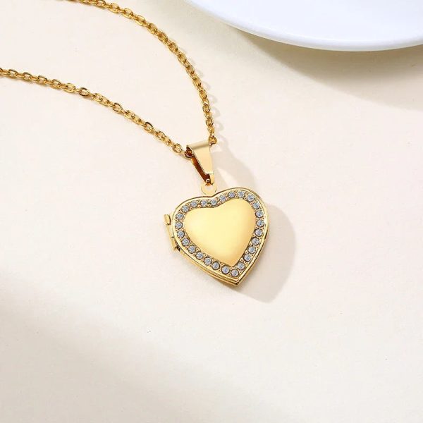 Personalized Heart Locket Necklace with Custom Photo and Name Personalized Heart Locket Necklace with Custom Photo and Name