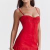 Sexy Lace Trim Sweetheart Neck Button Trim Fitted Slip Mini Sundress - Red Sexy Lace Trim Sweetheart Neck Button Trim Fitted Slip Mini Sundress - Red