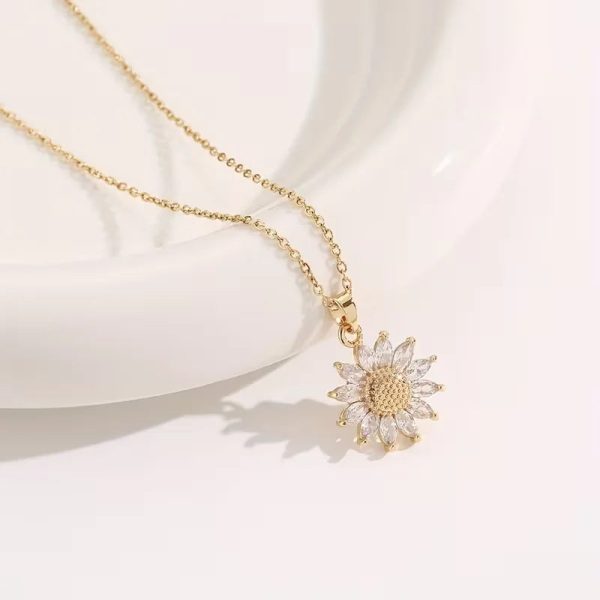 Sunflower Necklace Gift Set with Artificial Flower Box Sunflower Necklace Gift Set with Artificial Flower Box