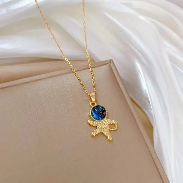 Titanium Steel Star Pendant Necklace in Gold Tone Titanium Steel Star Pendant Necklace in Gold Tone