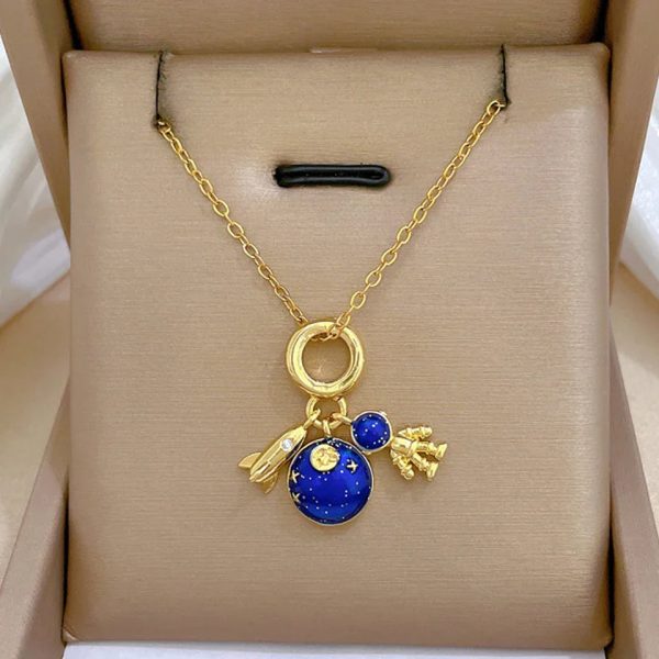 Titanium Steel Star Pendant Necklace in Gold Tone Titanium Steel Star Pendant Necklace in Gold Tone