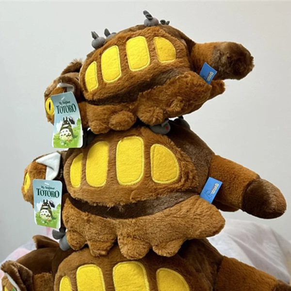 Totoro Bus Plush Toy - Soft, Adorable Gift for Kids & Fans!