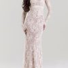 Wedding Vintage Cream Lace Maxi Dress With Gloves Wedding Vintage Cream Lace Maxi Dress With Gloves